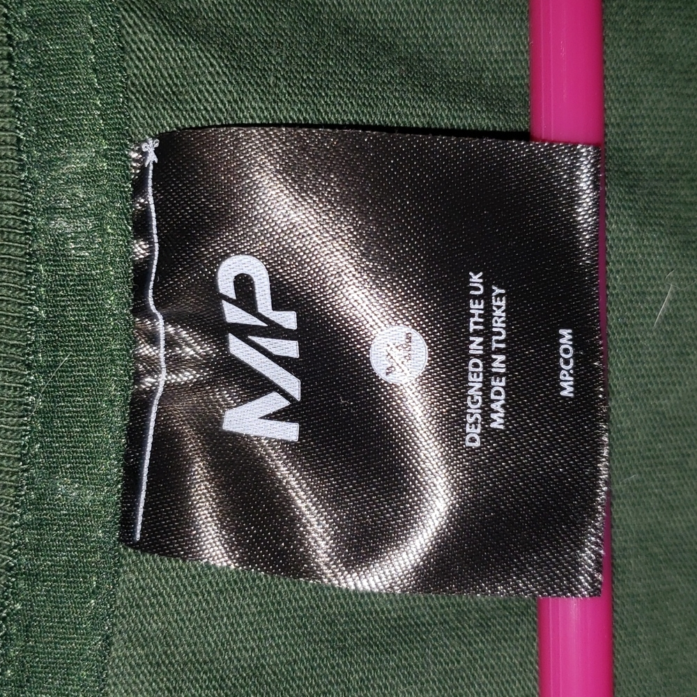 Muscle Tank - Picture 3 of 4